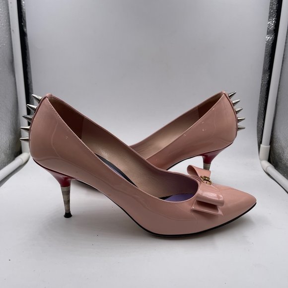 Gucci Pink Patent Leather Spiked Pumps Size 39 - Picture 5 of 5